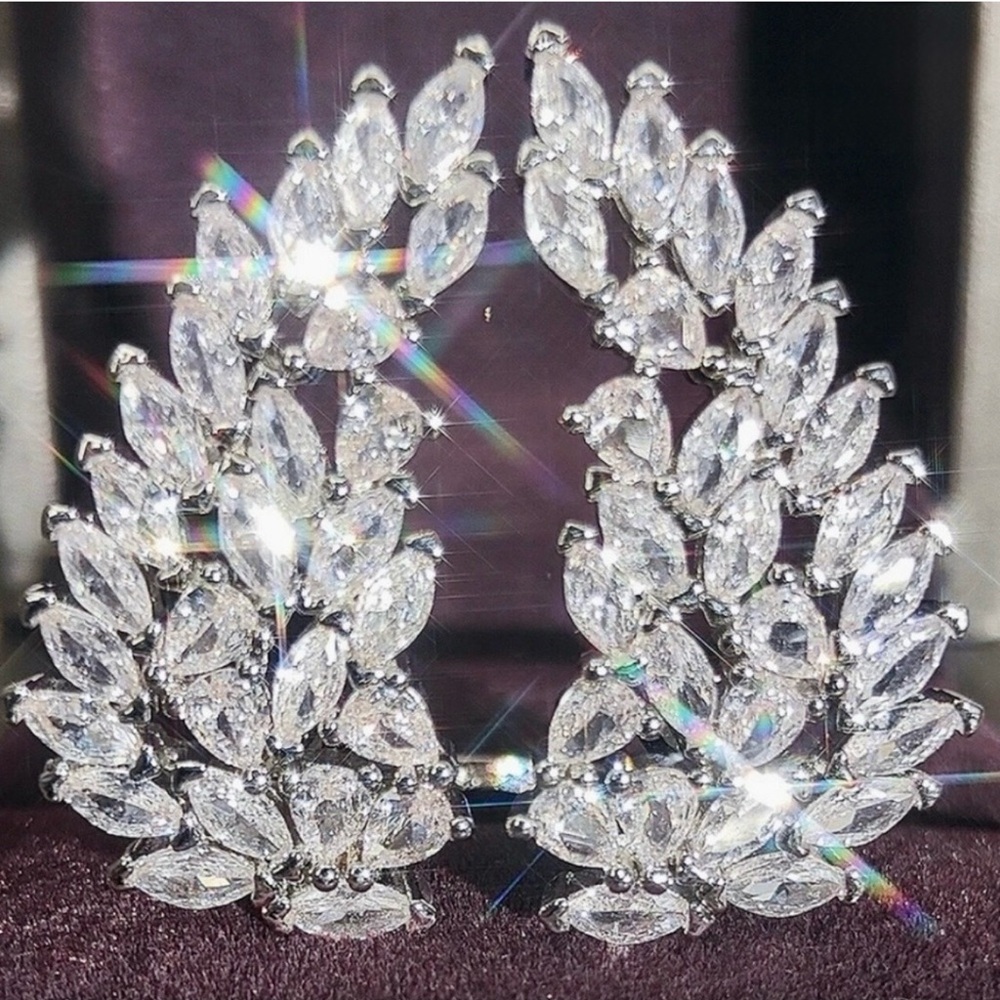 Angel Wings Silver Feathers Intense Sparkle Statement Ring w/ Simulated Diamonds - Picture 11 of 12